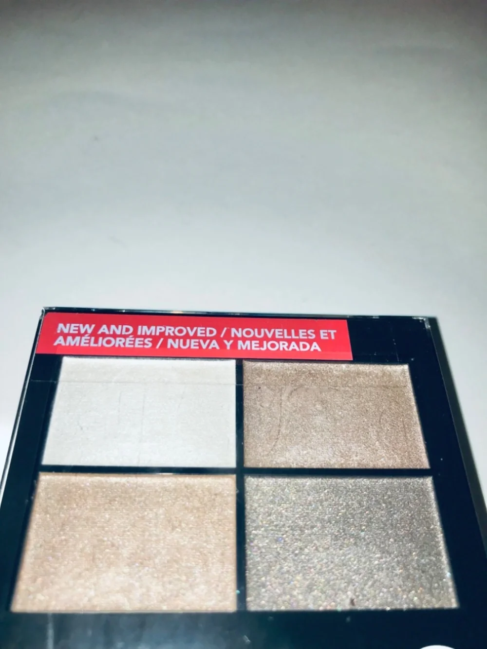 New Revlon ColorStay Day to Night Eyeshadow Quad 555 Moonlit Sealed Makeup Frost